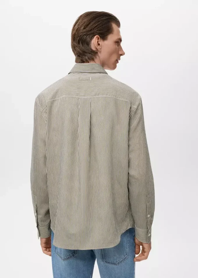 Košile s pruhovaným potiskem a regular fit střihem Košile s pruhovaným potiskem a regular fit střihem