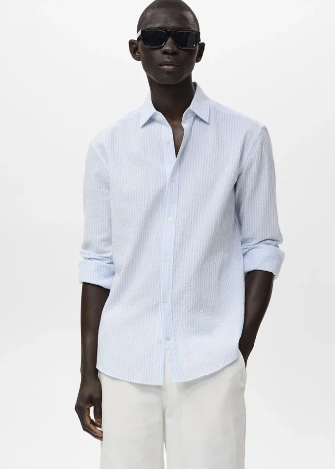 Košile s pruhovaným vzorem a pravidelným střihem Košile s pruhovaným vzorem a pravidelným střihem