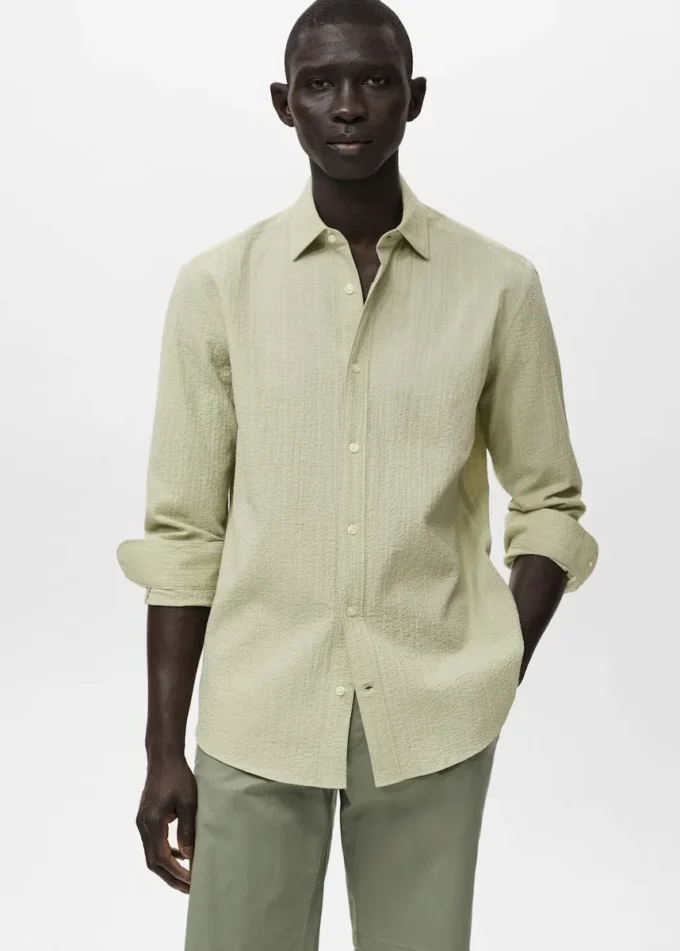 Košile s pruhovaným vzorem a pravidelným střihem Košile s pruhovaným vzorem a pravidelným střihem