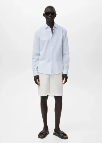 Košile s pruhovaným vzorem a pravidelným střihem