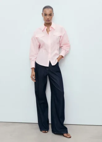 Košile se záhyby a kapsami