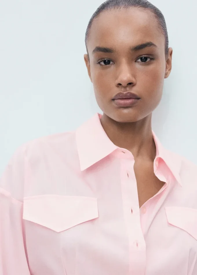 Košile se záhyby a kapsami Košile se záhyby a kapsami