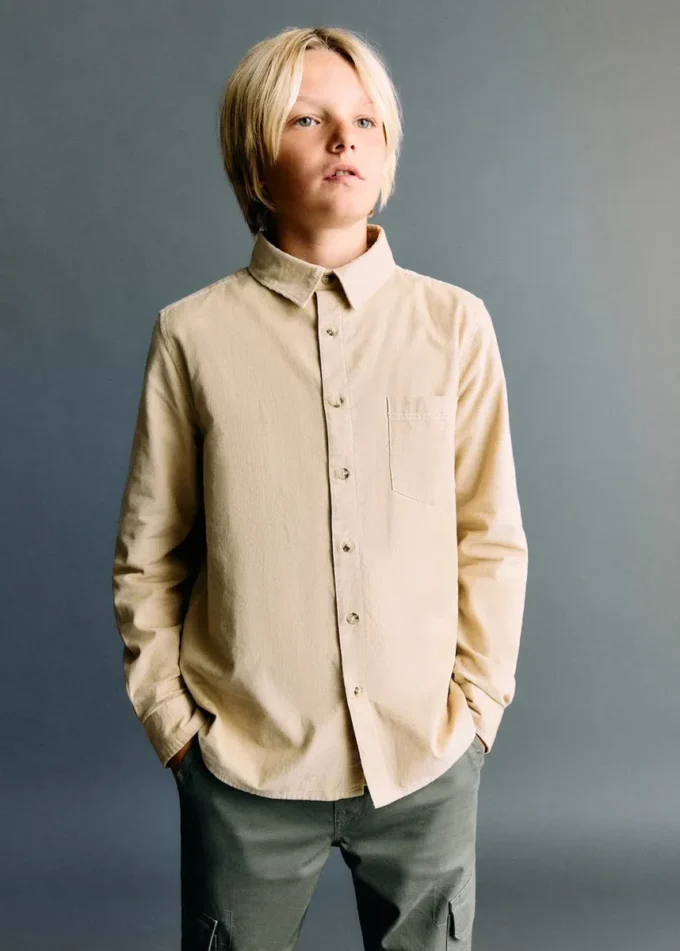 Košile z manšestru s pravidelným střihem Košile z manšestru s pravidelným střihem