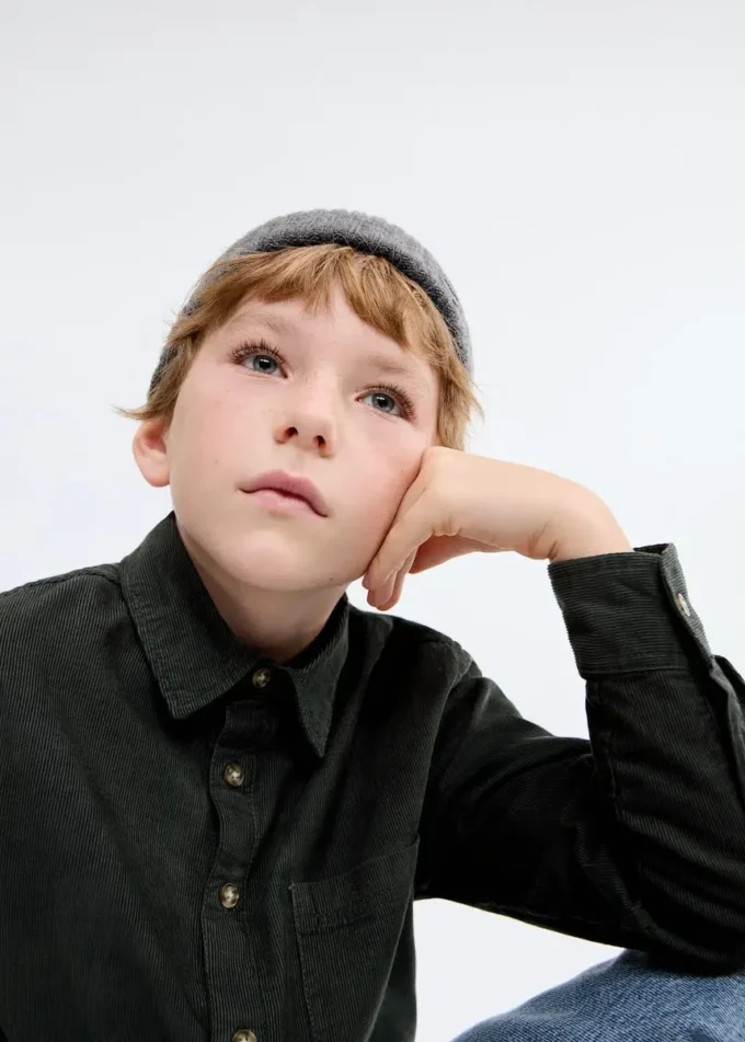 Košile z manšestru s pravidelným střihem Košile z manšestru s pravidelným střihem