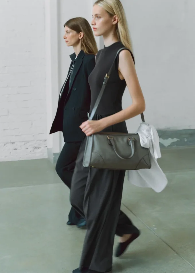 Kombinace kombinézy s proužky Kombinace kombinézy s proužky