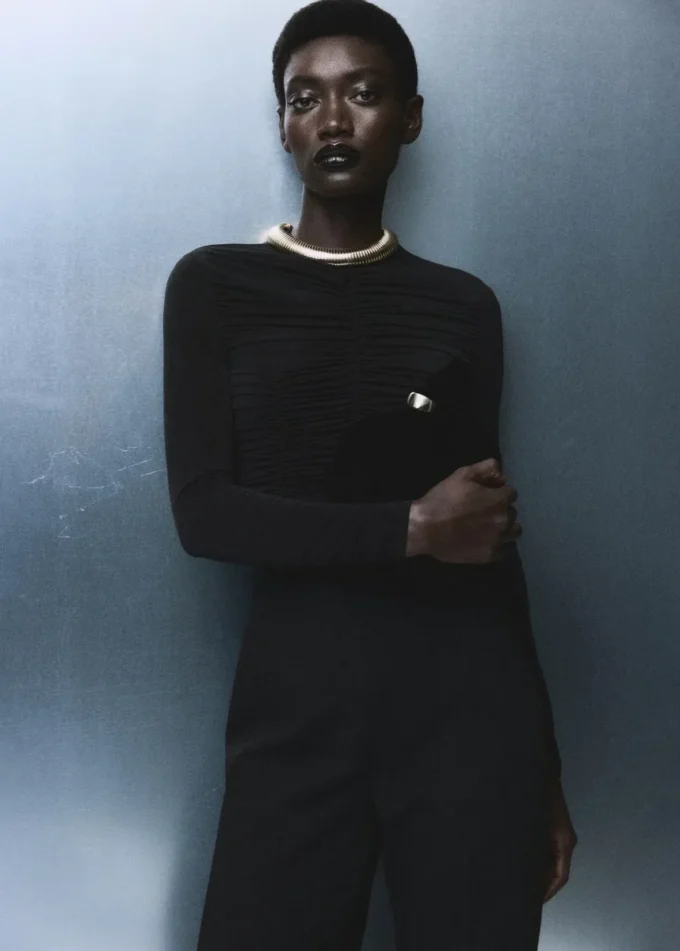 Kombinovaný řasený overal Kombinovaný řasený overal