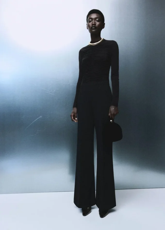 Kombinovaný řasený overal Kombinovaný řasený overal