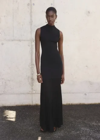 Kombinované šaty s perkinsovým límcem Kombinované šaty s perkinsovým límcem