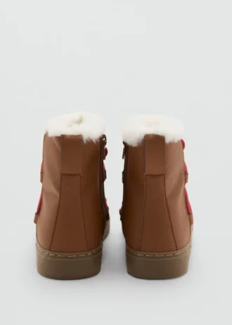 Kotníkové boty s krajkou