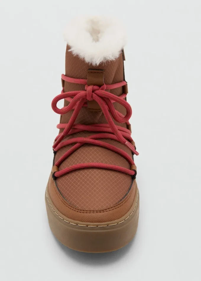 Kotníkové boty s krajkou Kotníkové boty s krajkou