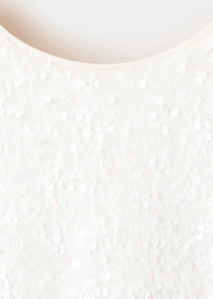 Krátké šaty s flitry Krátké šaty s flitry