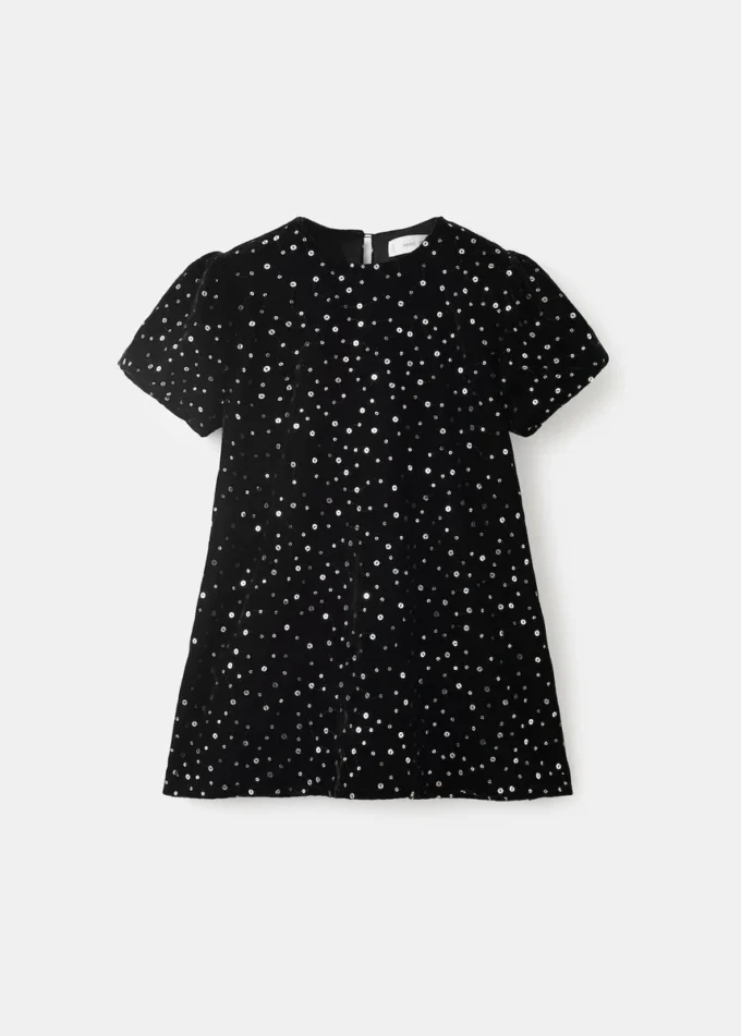 Krátké šaty s flitry Krátké šaty s flitry