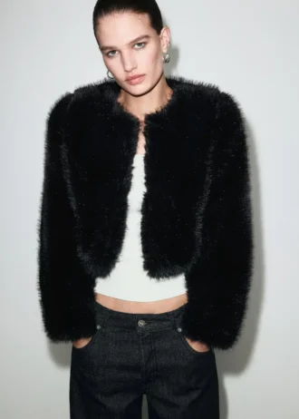 Krátká bunda z umělé kožešiny