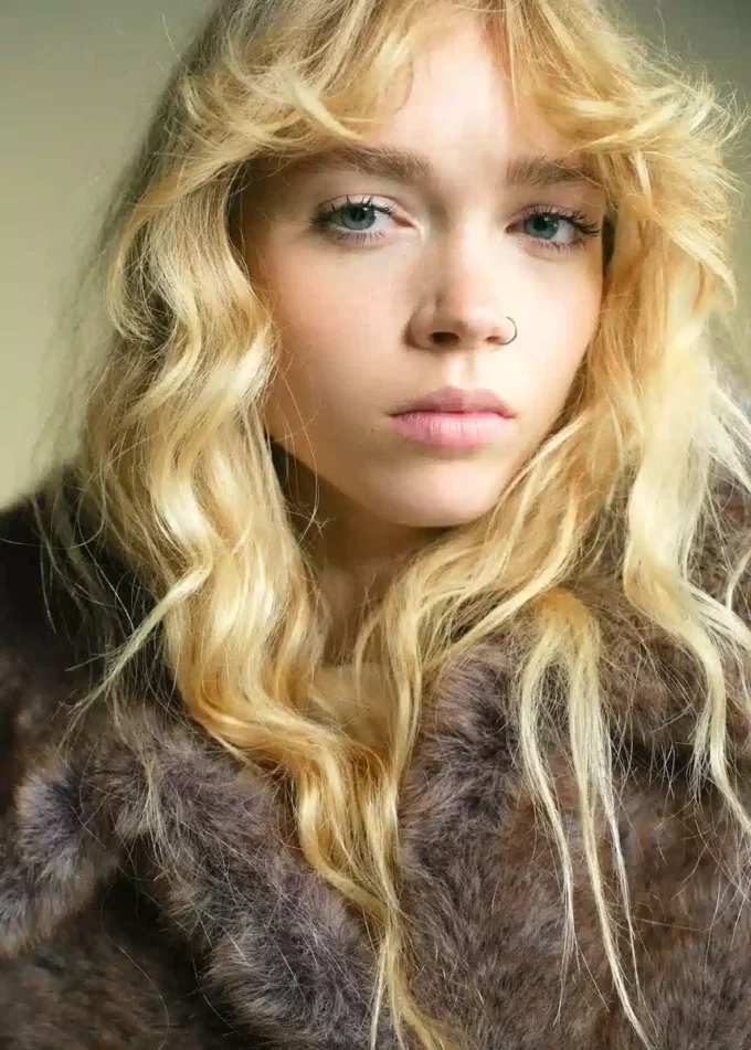 Krátká bunda z umělé kožešiny Krátká bunda z umělé kožešiny