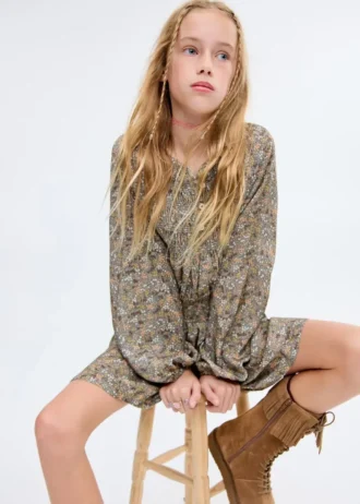 Květinové šaty se shrnováním Květinové šaty se shrnováním