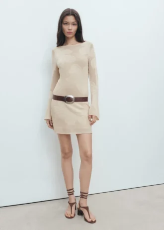 Květinové háčkované šaty