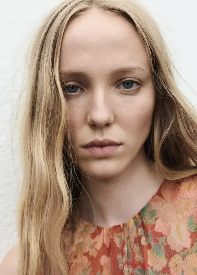 Květinová plisovaná blůza Květinová plisovaná blůza