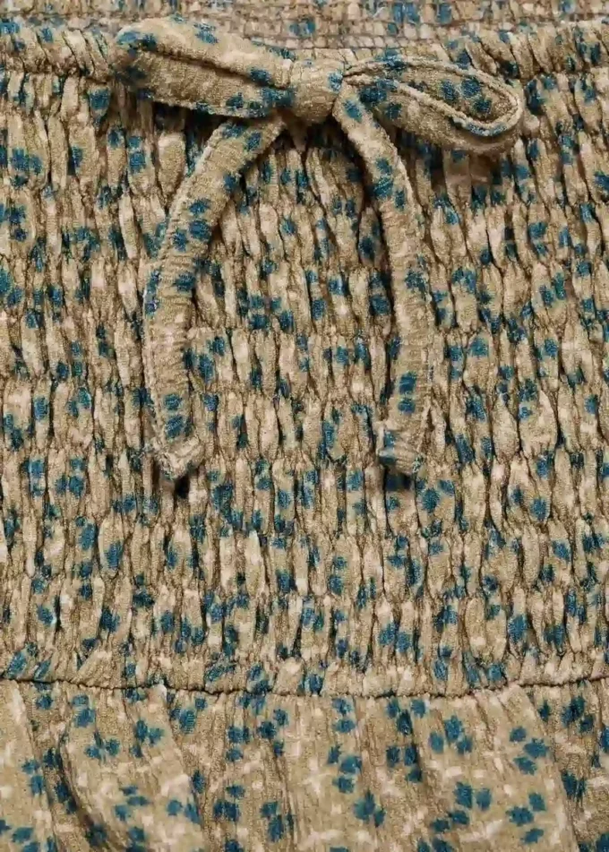 Květinová sukně ve tvaru písmene A Květinová sukně ve tvaru písmene A