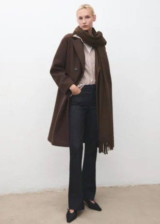 Šála s třásněmi