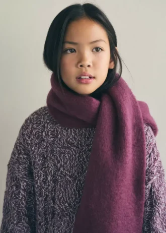 Šála s třásněmi