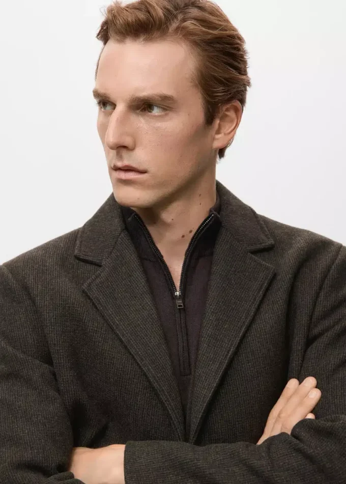 Lehký kabát z recyklované vlny Lehký kabát z recyklované vlny