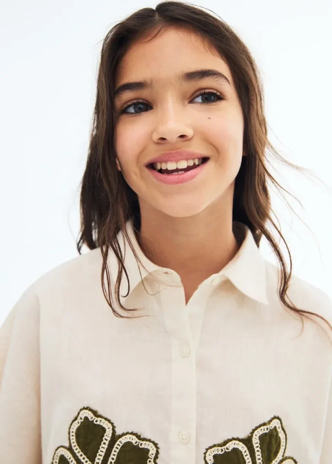 Lněná košile s květinovou výšivkou Lněná košile s květinovou výšivkou