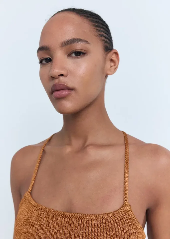 Lurexový pletený top s překříženými ramínky na zádech