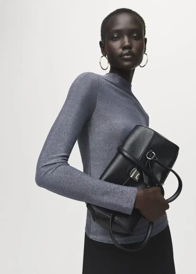 Lurexové tričko s perkinsovým výstřihem Lurexové tričko s perkinsovým výstřihem