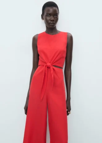 Lyocellový overal s výřezy a uzly Lyocellový overal s výřezy a uzly