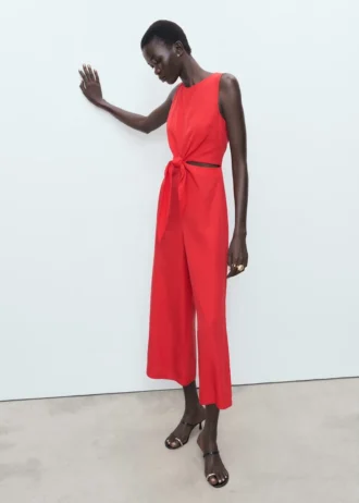 Lyocellový overal s výřezy a uzly Lyocellový overal s výřezy a uzly