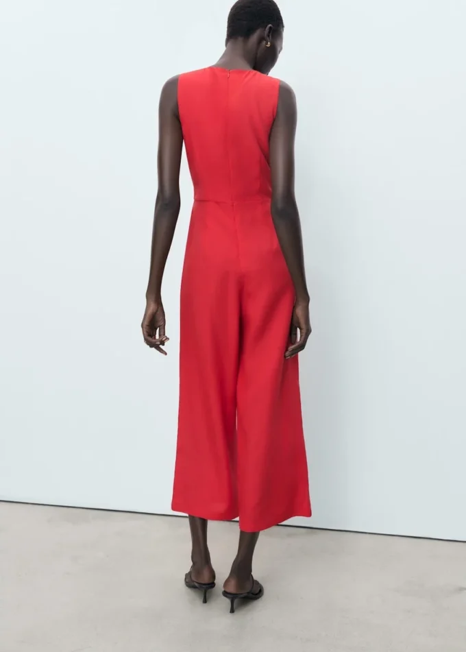 Lyocellový overal s výřezy a uzly Lyocellový overal s výřezy a uzly