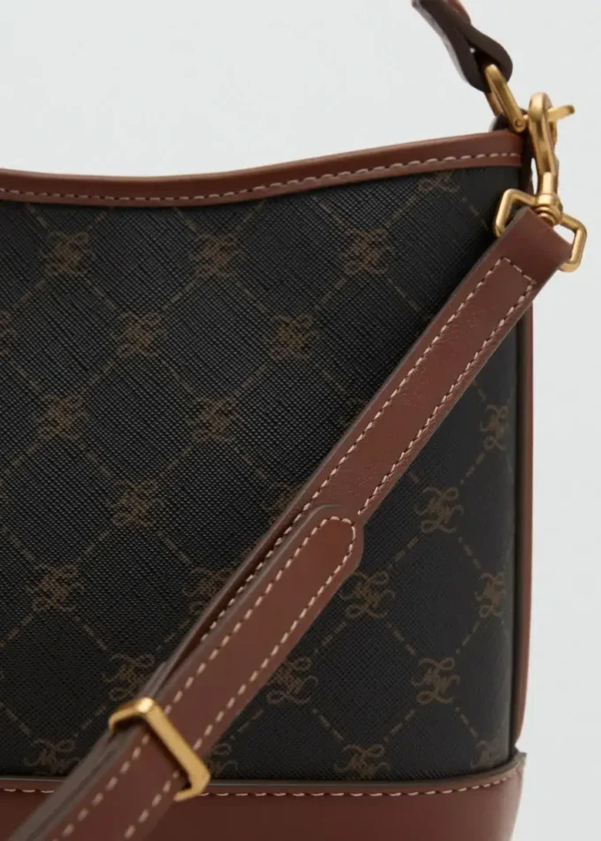 Malá taška typu bucket Malá taška typu bucket