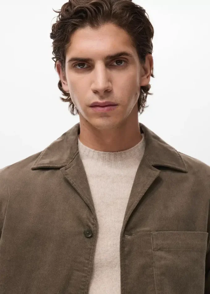 Manžetová košile z bavlněného manšestru s kapsami Manžetová košile z bavlněného manšestru s kapsami