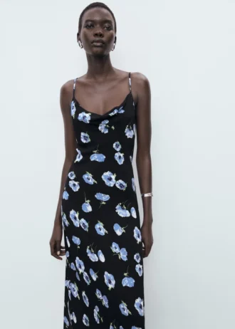 Midi šaty s drapovaným výstřihem