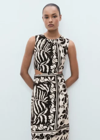 Midi šaty s výřezem