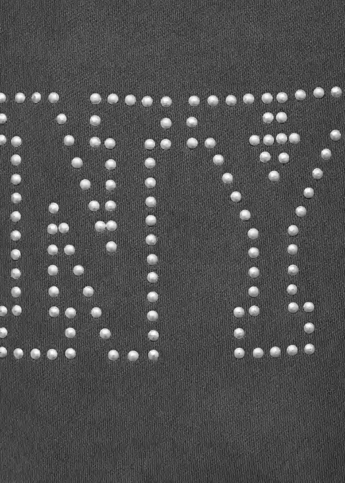 Mikina s cvočky Mikina s cvočky