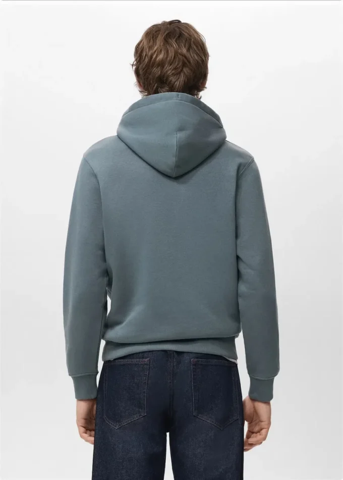 Mikina s kapucí a regular střihem Mikina s kapucí a regular střihem