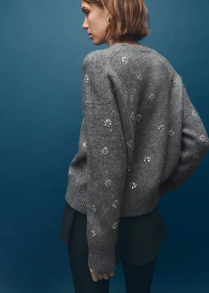 Mikina s krystalovými detaily Mikina s krystalovými detaily