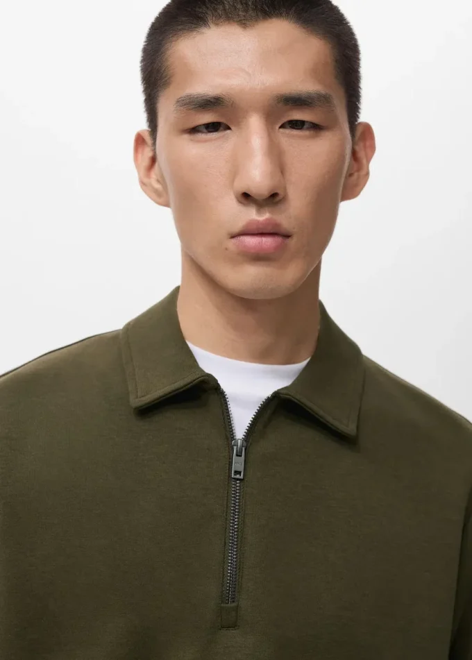 Mikina s regular střihem a zipem u krku Mikina s regular střihem a zipem u krku