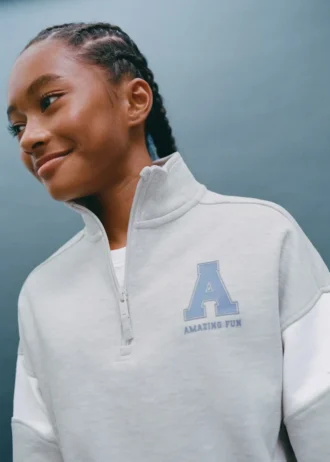 Mikina s rolákovým výstřihem Mikina s rolákovým výstřihem