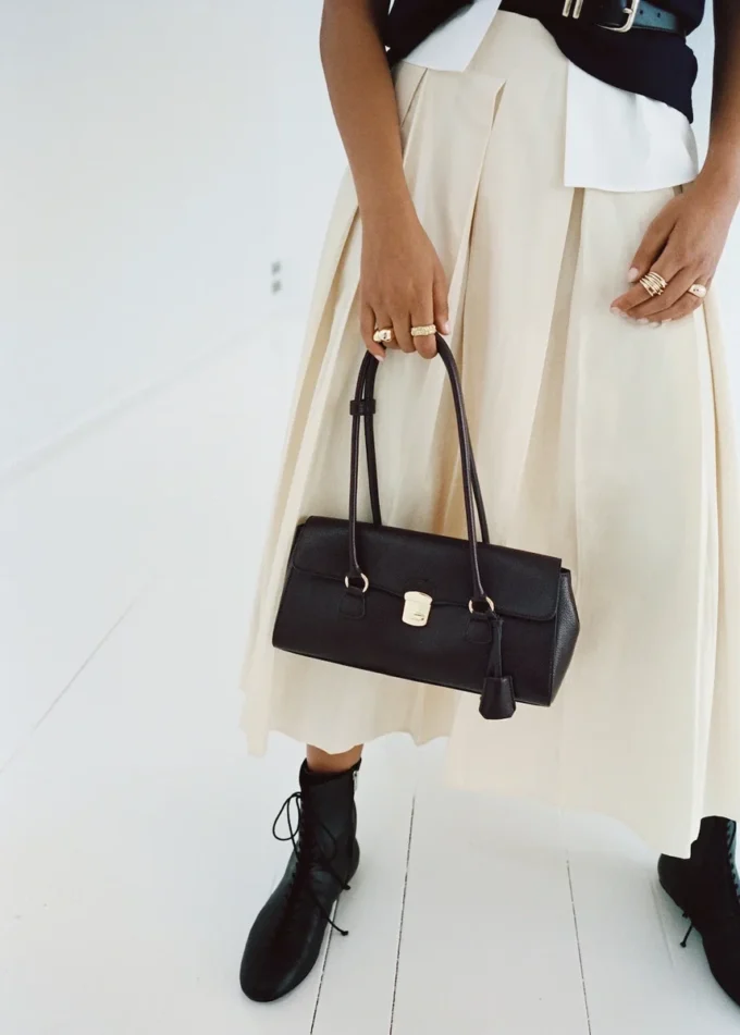 Městská taška přes rameno s klopou