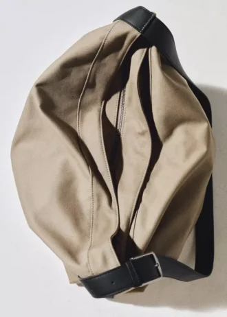 Nákupní taška s nastavitelným uchem