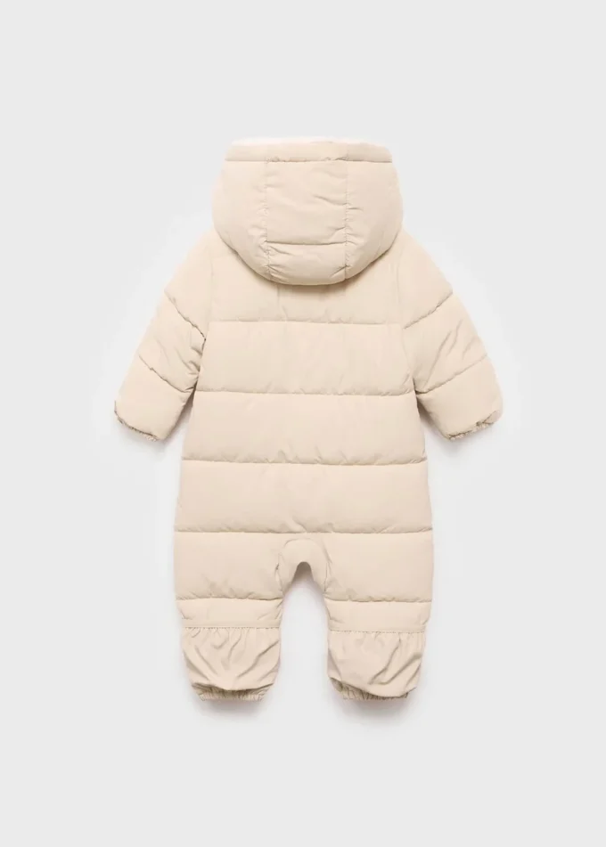 Oblek s kapucí a sherpa podšívkou Oblek s kapucí a sherpa podšívkou