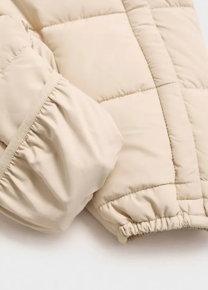 Oblek s kapucí a sherpa podšívkou Oblek s kapucí a sherpa podšívkou