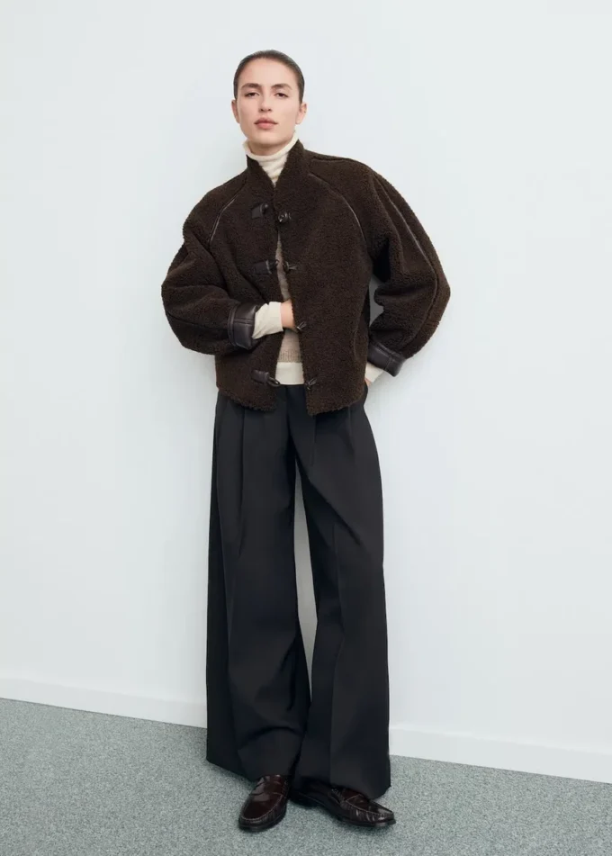 Oboustranná bunda z ovčí kůže Oboustranná bunda z ovčí kůže