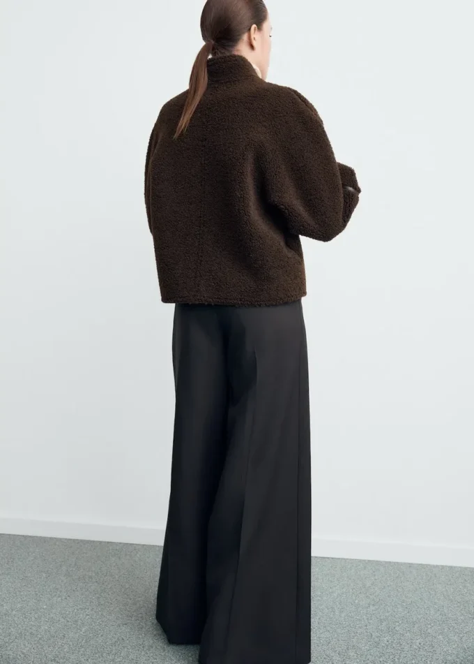 Oboustranná bunda z ovčí kůže Oboustranná bunda z ovčí kůže