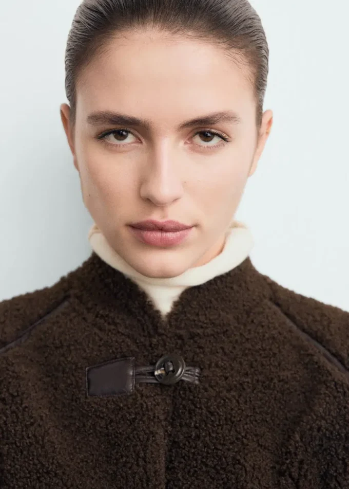 Oboustranná bunda z ovčí kůže Oboustranná bunda z ovčí kůže