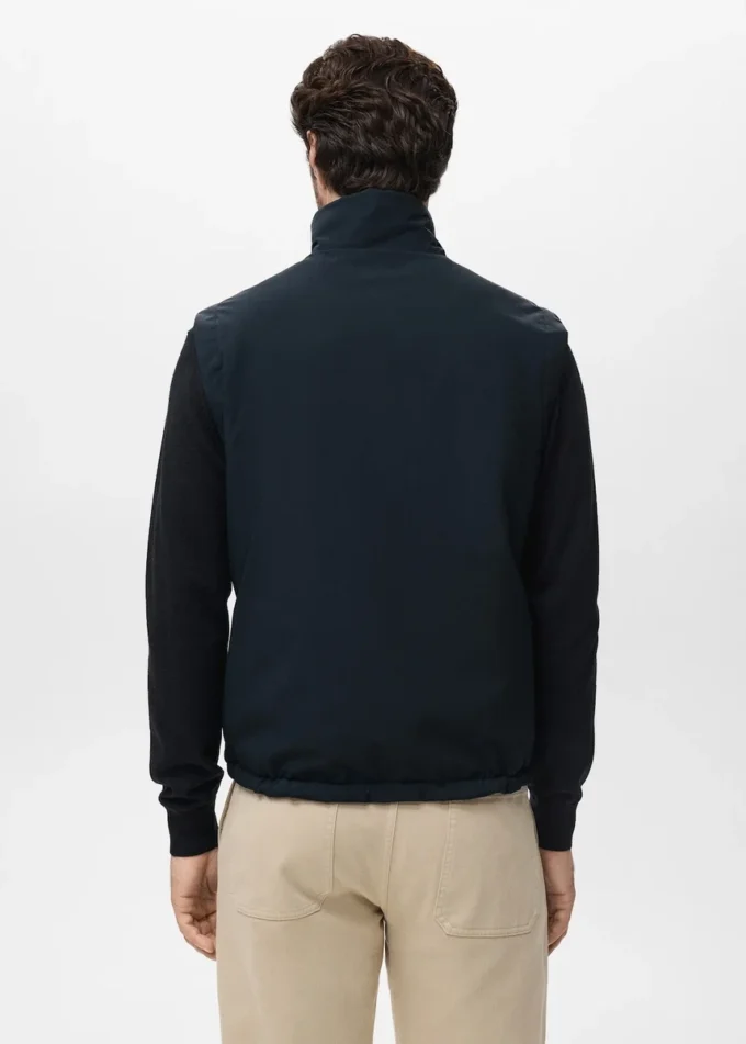 Oboustranná vesta s vodoodpudivou úpravou Oboustranná vesta s vodoodpudivou úpravou