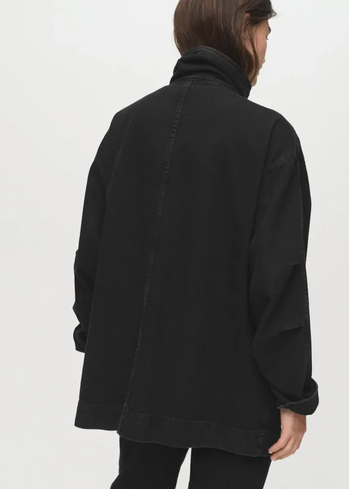 Oversized džínová bunda s kapsami Oversized džínová bunda s kapsami