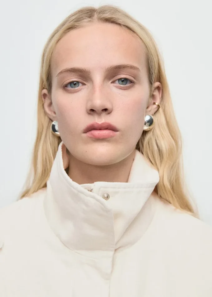 Oversized džínová bunda s kapsami Oversized džínová bunda s kapsami